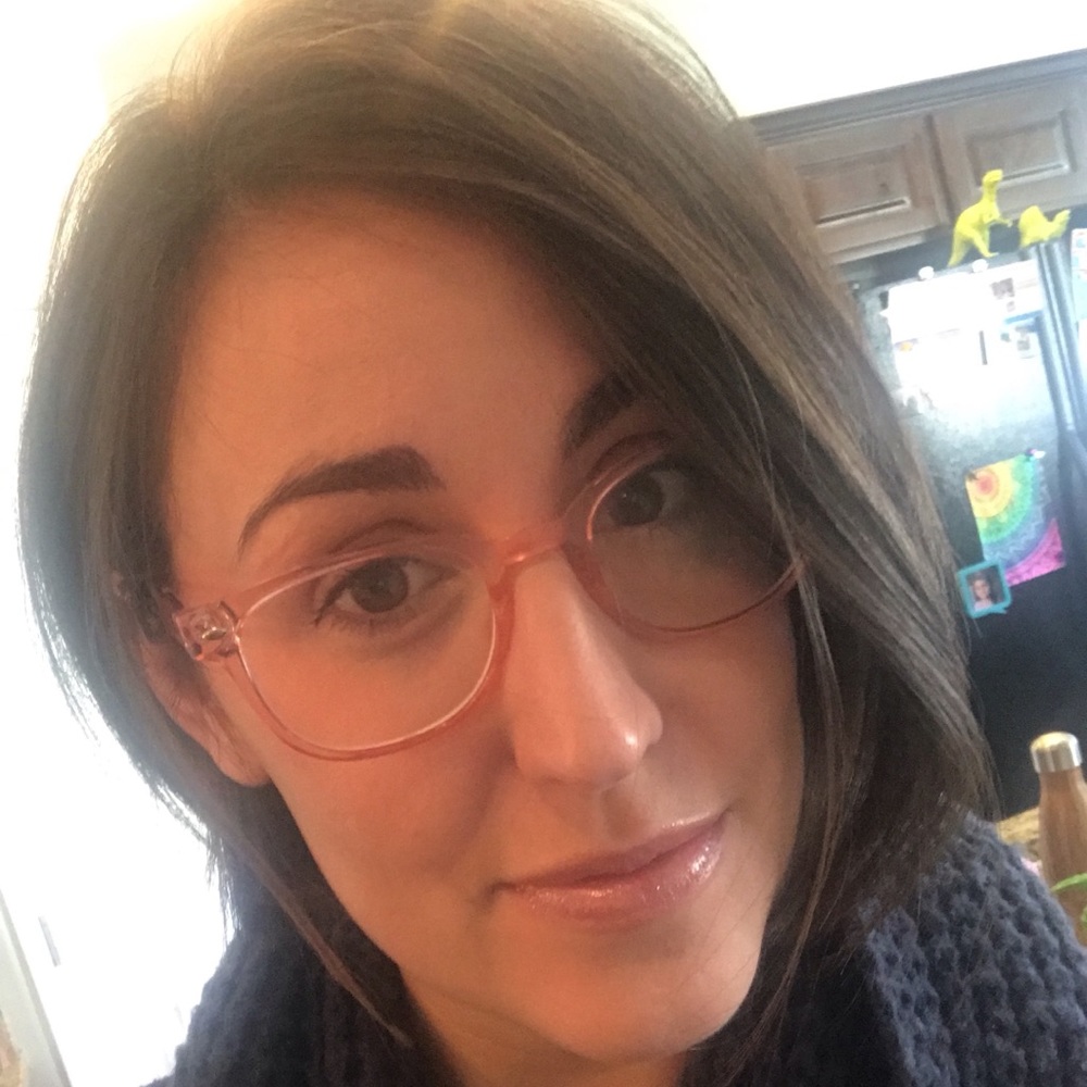 Meet your Posher, Caity